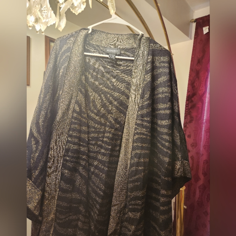 Women's XL-XXL Black/Gold Cardigan